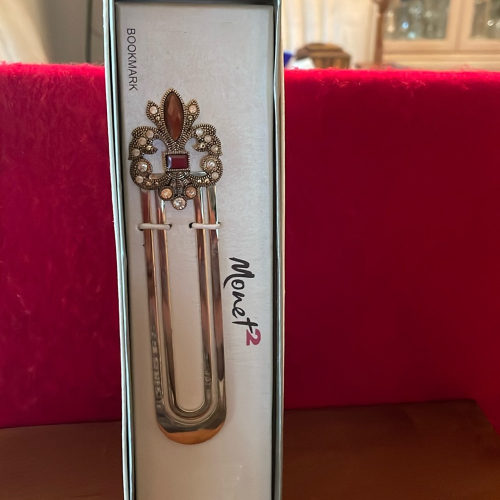 Monet 2 Bookmark/Page Marker-Red & Clear Rhinestones-Gold Metal Crest Design